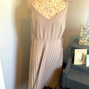 NWT ASOS grey chiffon dress with cinched waist